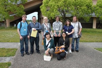 6名の参加学生と日本語講師の方々