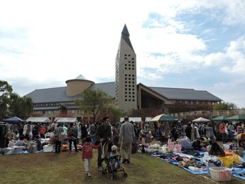 湖風祭初日　フリーマーケット